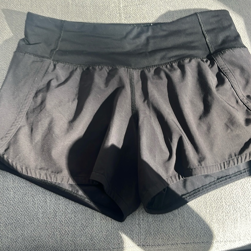 Lululemon Speed Up Shorts, Excellent condition, size 4.